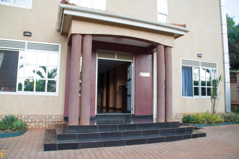 Sheron Kampala Esterno foto